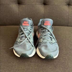 Nike Women's Gray Sneakers with Coral Highlights